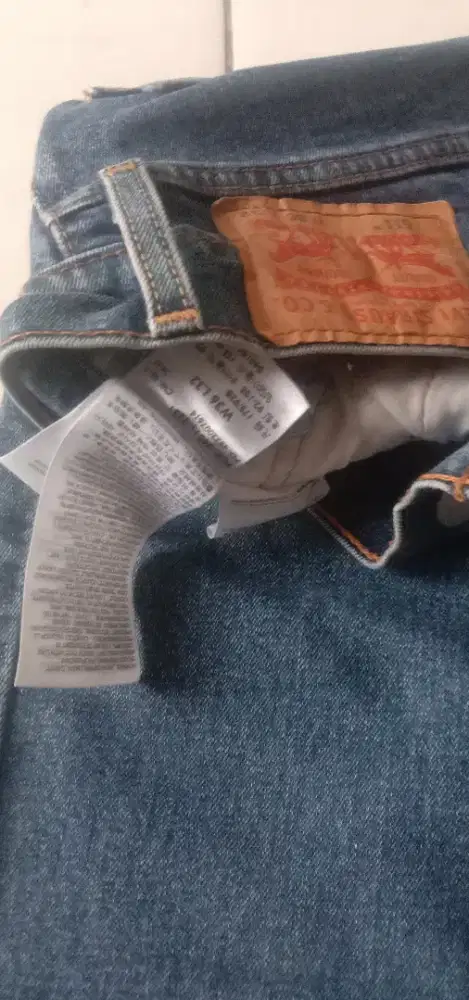 Levis  dan Wrangler original