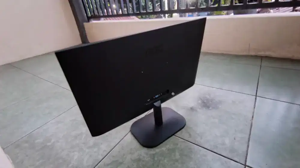 Monitor AOC 21 Inch