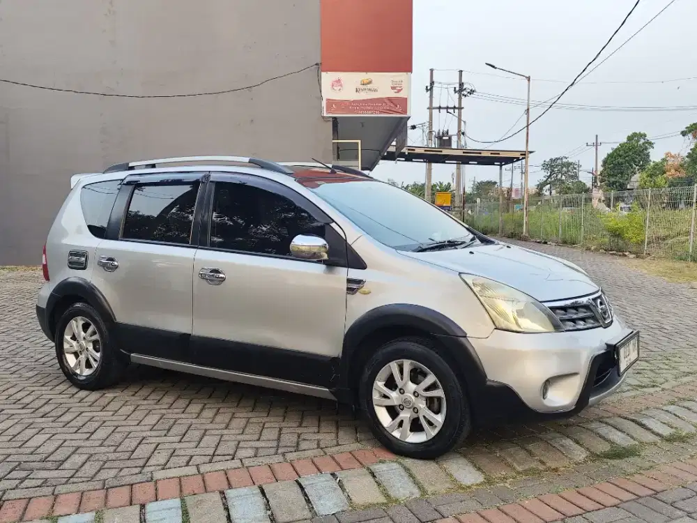 Nissan Livina Xgear Crossover 2009 Matic Istimewa