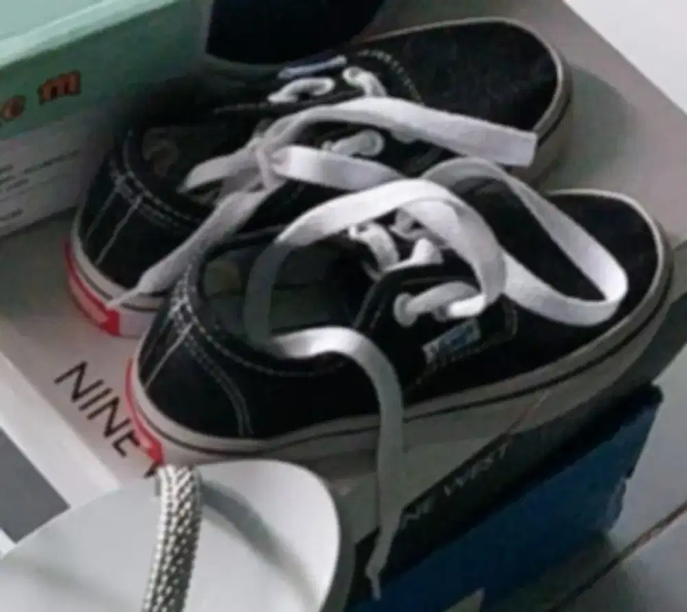 sepatu vans anak laki laki