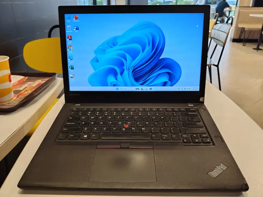 Laptop Thinkpad T470 core i5 gen6 8/256