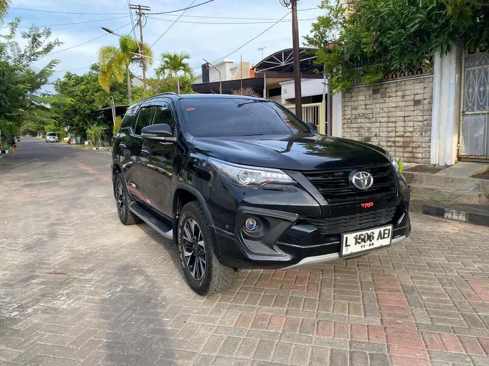 FORTUNER VRZ 2.4 TRD AT 2019