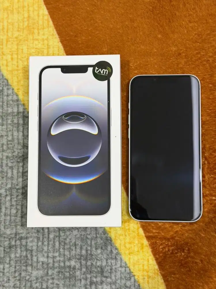 iPhone 16e White 128GB iBox Masih Garansi