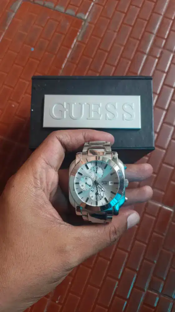 Jam Tangan Pria GUESS Stainless Good kondisi Original