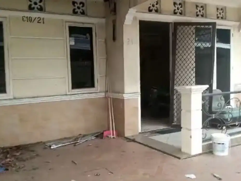 Dijual Rumah Tua di Citra 1, Citra Garden Kaliseres, Jakarta Barat