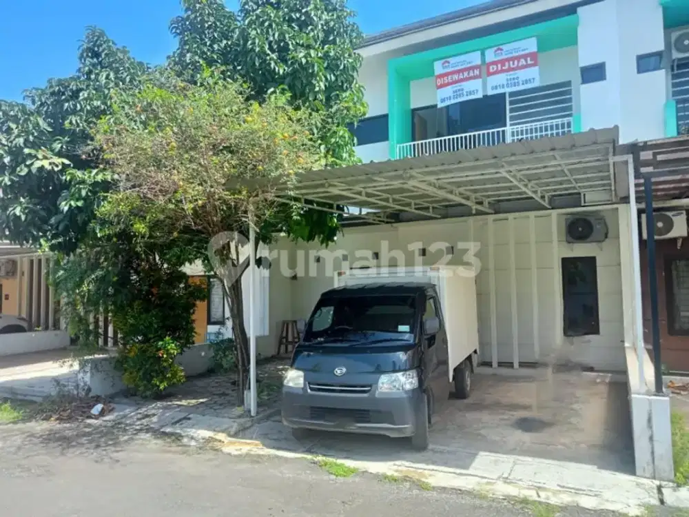 Rumah Siap Pakai Dekat Mall