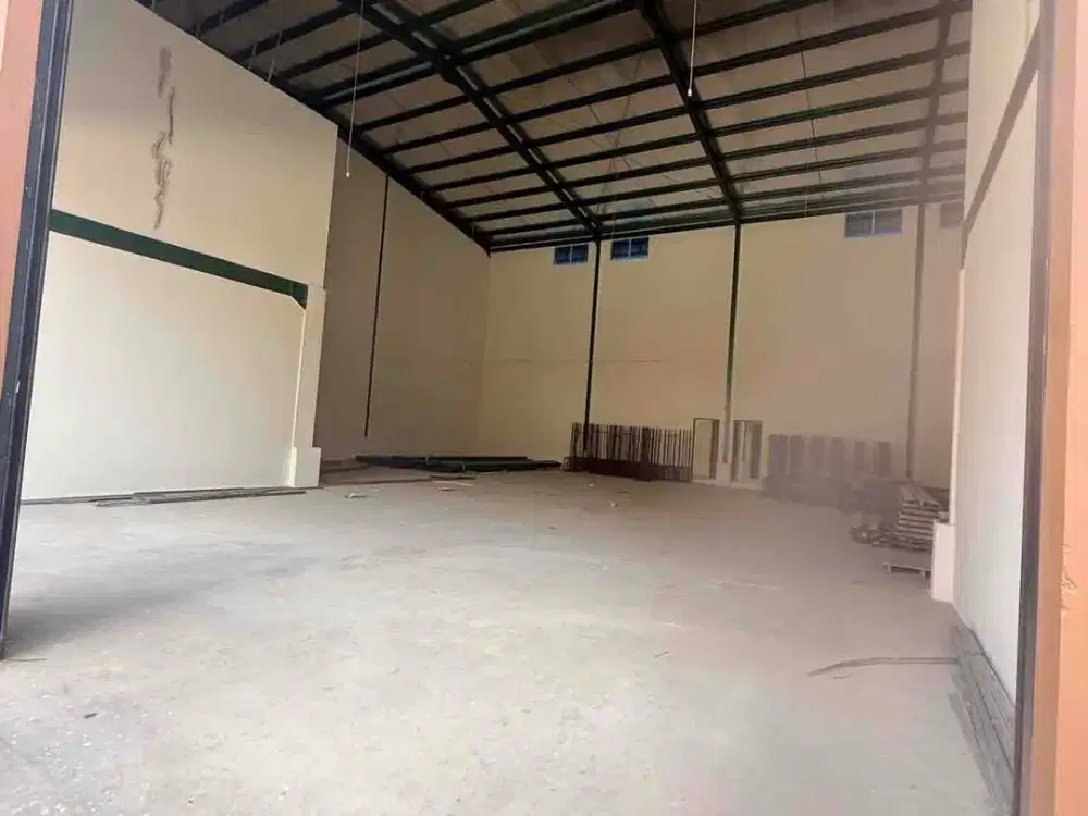 disewakan pergudangan
2unit plong
20x18=360m2
harga sewa 300jt pertahun