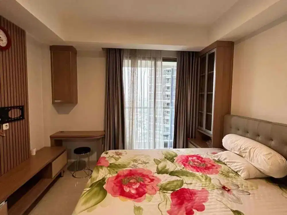 Disewakan studio furnished Apartment Gold Coast PIK