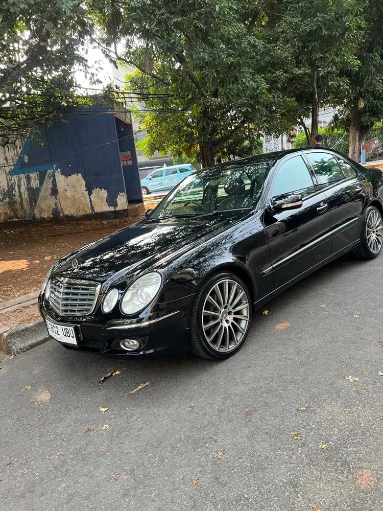 Dijual Mercedes Benz w211 e230 7G tronic