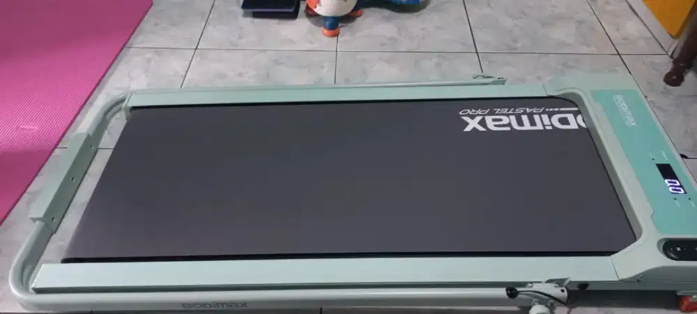 Treadmill bodimax kondisi masih mulus jarang pakai