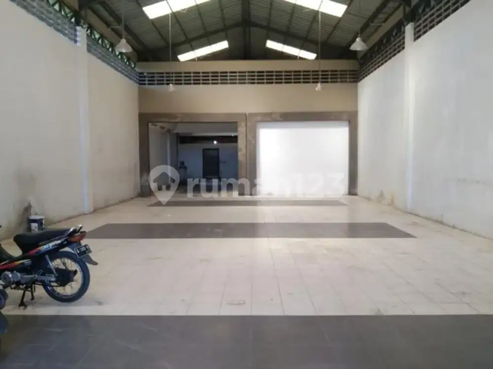 Gudang Siap Pakai Pusat Kota Dekat Superindo