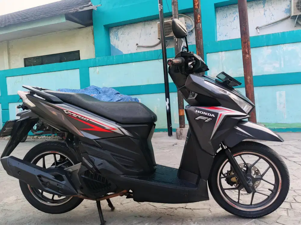 Honda Vario 125 LED Fi Esp 2018 pajak hidup stater halus mulus terawat