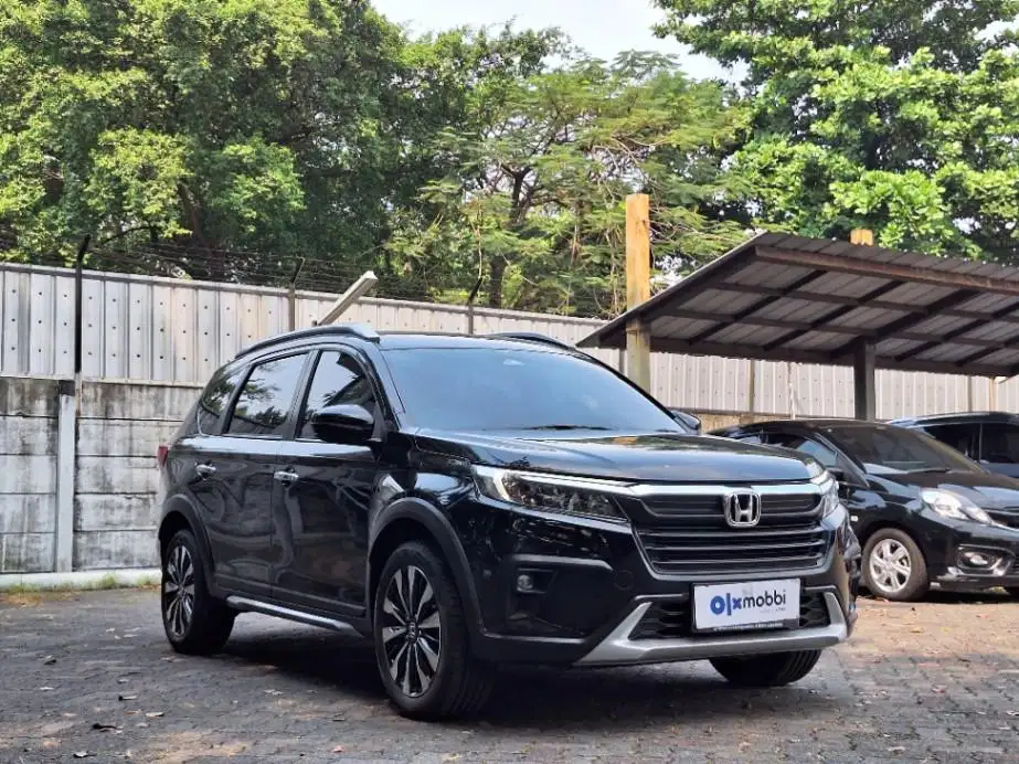 Cash dan Credit Honda BR-V AT 2023 FBK