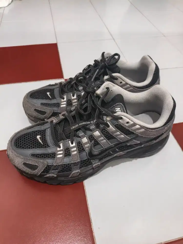 Jual cepat NIKE P6000 ORI ANTRACHITE BLACK size 44 like new kondisi ok