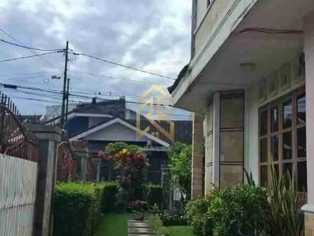rumah hoek 2lantai lokasi bagus di situsari cijagra buabbatu bandung