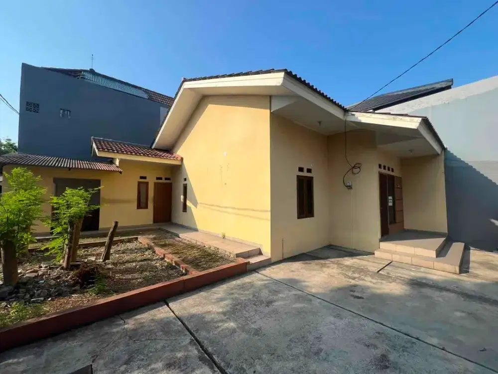 Dijual Rumah 1 Lantai dengan Tanah Luas 165 di Boulevard Hijau, Kota Harapan Indah - Harga 1,2M Nego