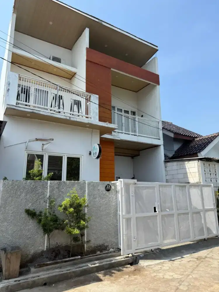 Dijual Rumah Jalan Waru Timur Banyumanik, Dekat Pusat Kota