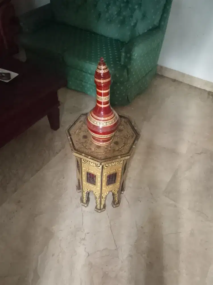Set Guci Dekoratif + Meja Inlay Oktagonal