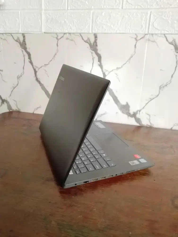 Lenovo ip330 dual VGA ram 12 gb