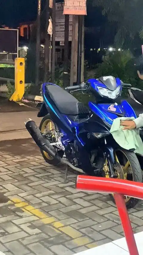 yamaha MX KING 2023