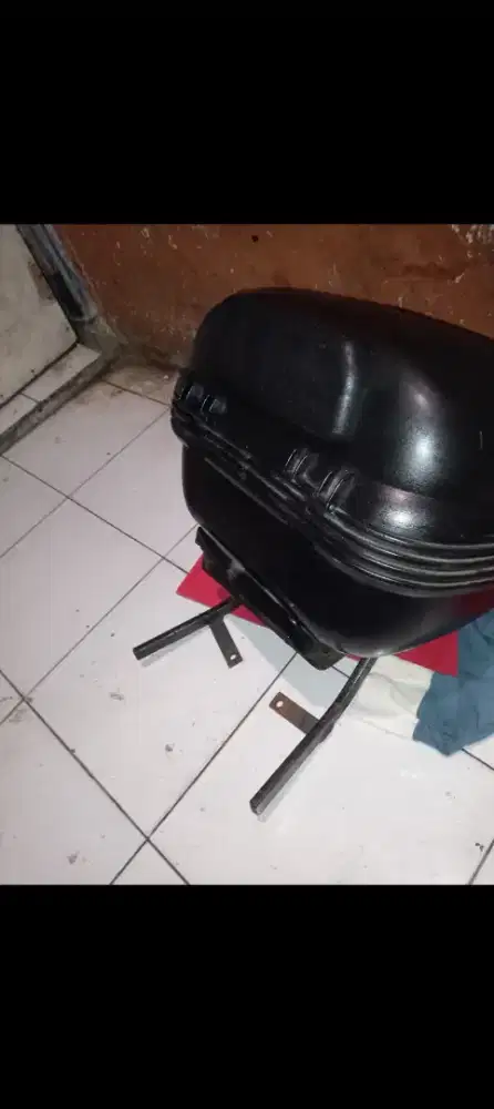 Dijual helm kondisi mulus minus tidak ada kunci