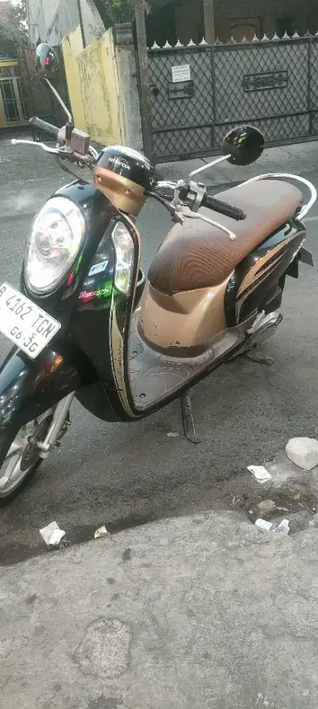 Honda Scoopy fi 2015 body mesin full orisinil 99% siap pakai