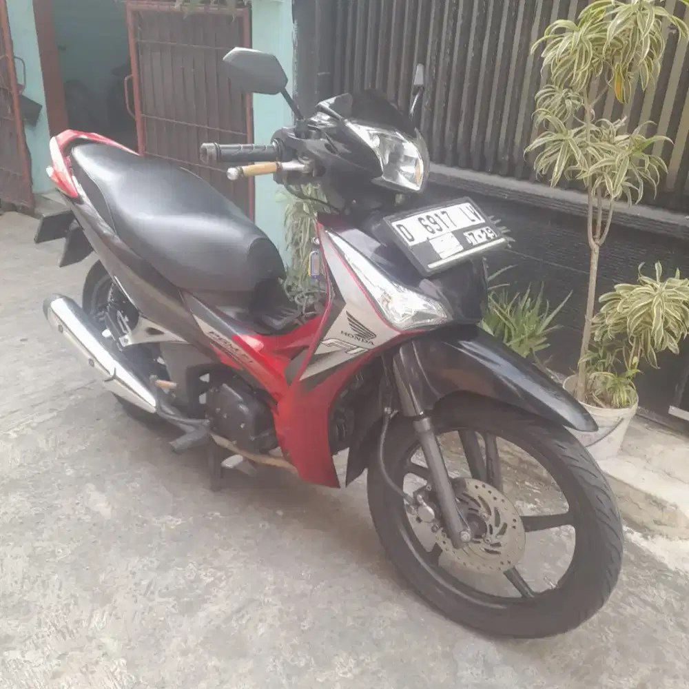 Honda Supra X 125 Fi 2012