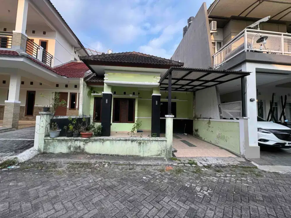 Rumah Nyaman Dalam Perumahan Di Jl Palagan Utara Hyatt