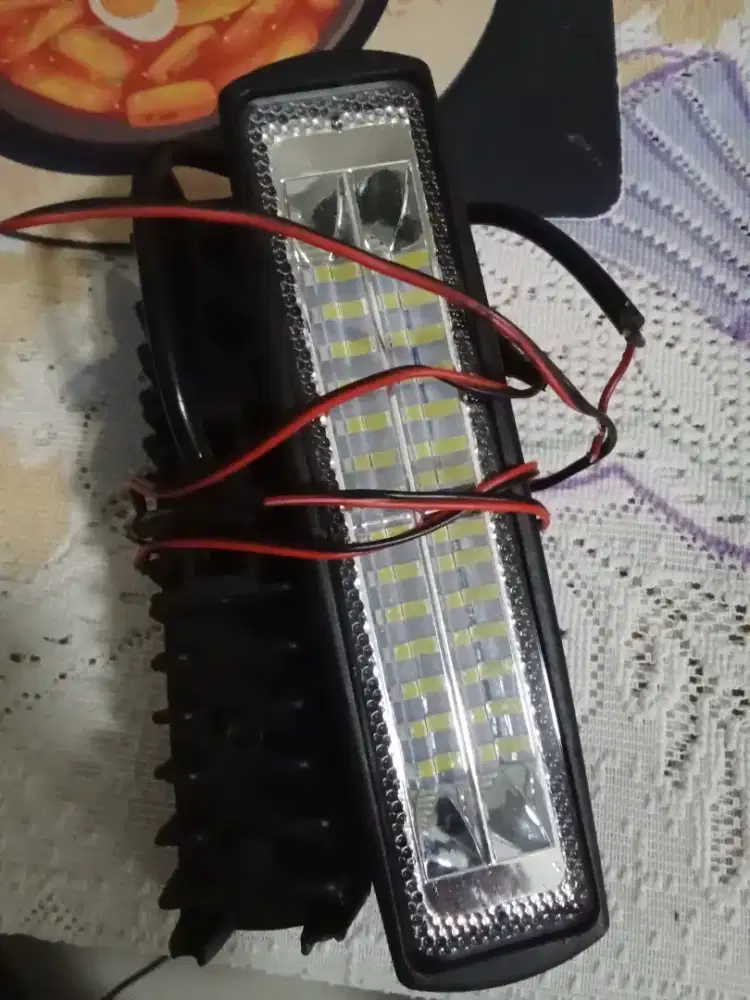 Lampu LED jarak jauh - 28 LED (12V)