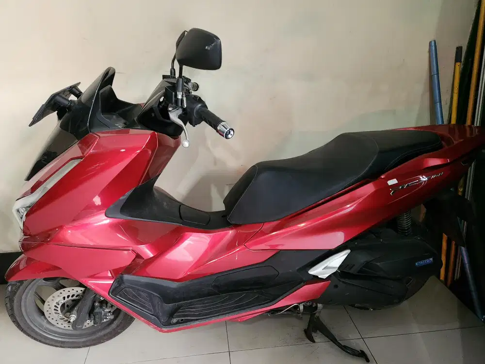 Pcx 160 merah glosy 2025 gbm