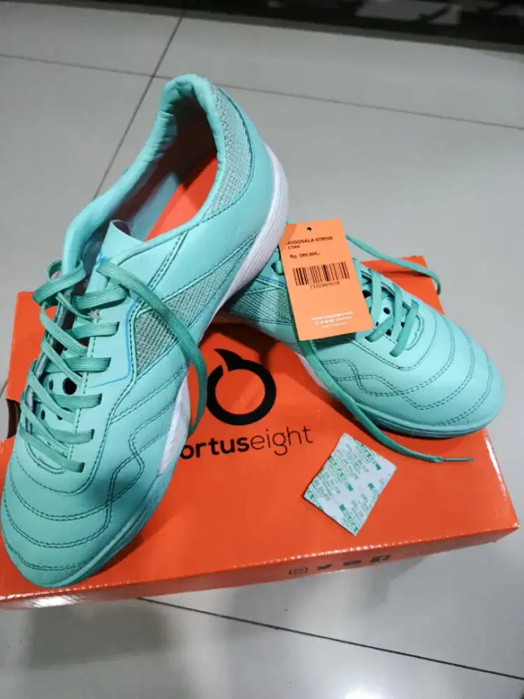 Sepatu futsal ORTUS