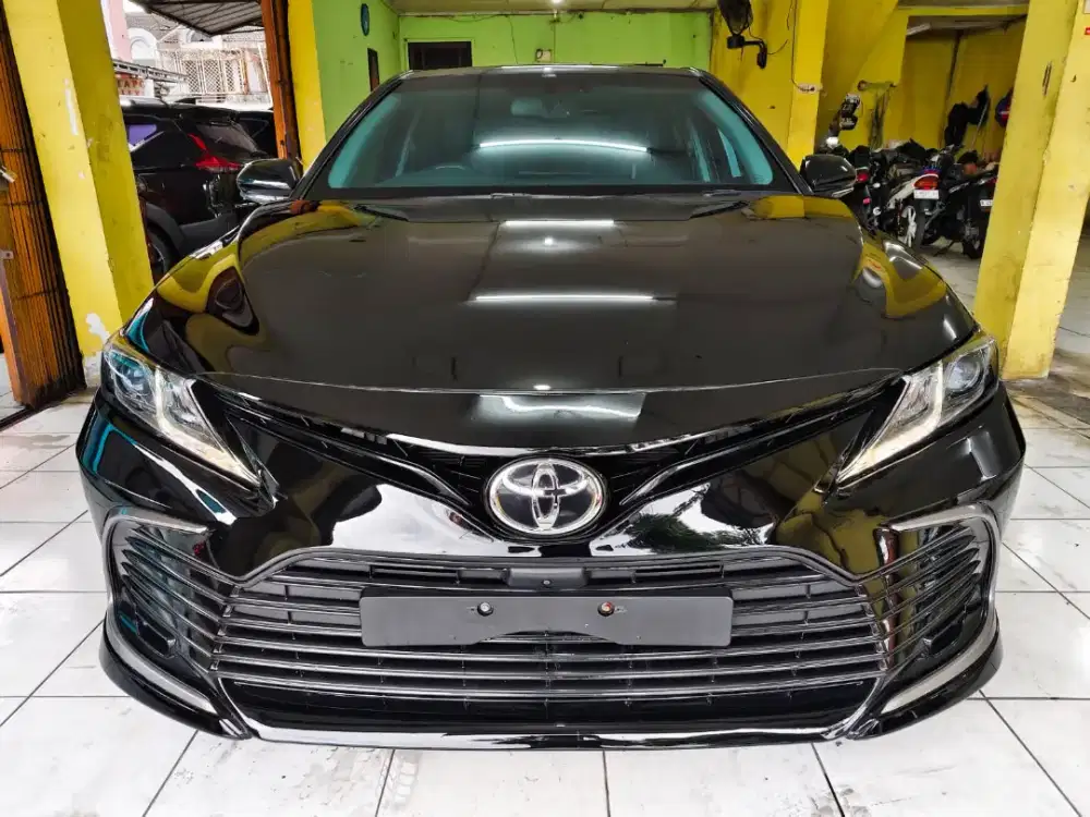 TOYOTA CAMRY 2.5 V SUNROOF AT 2022 MATIC LIKE NEW NIK 2021