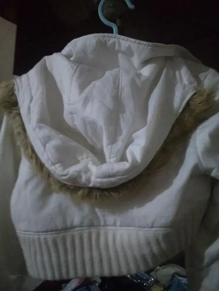 JAKET PUTIH PANJANG