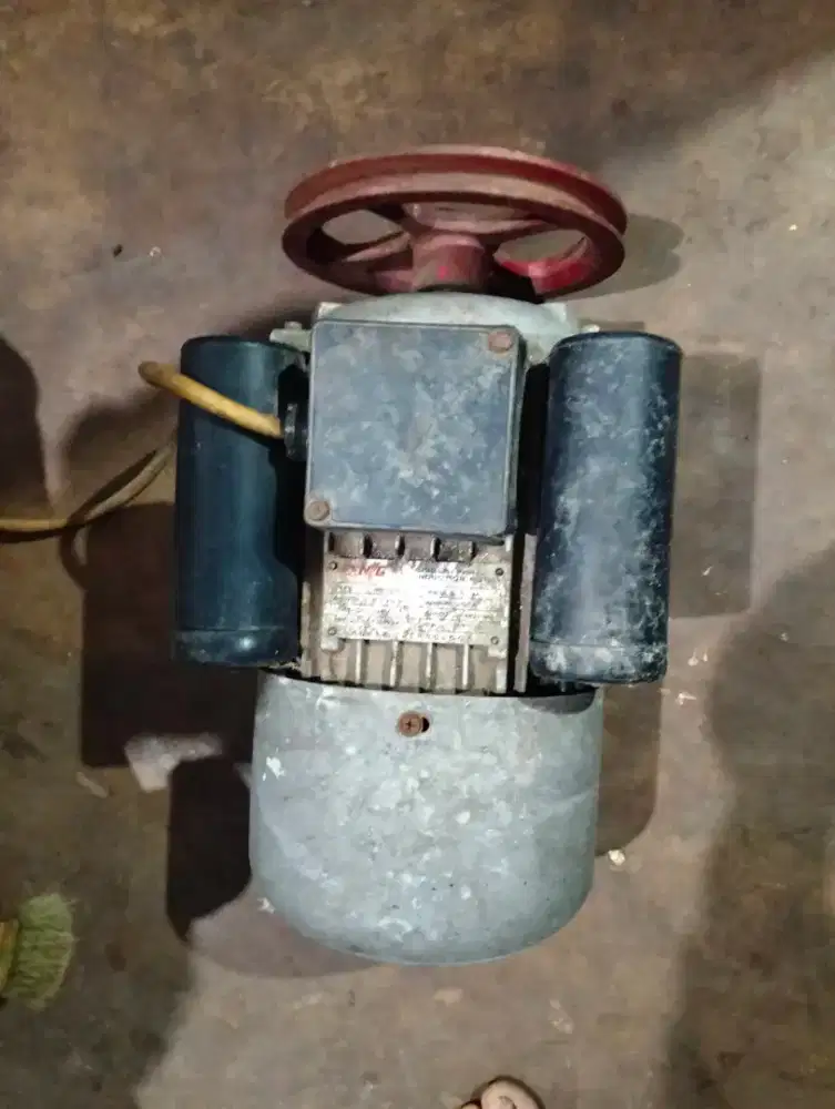 Dinamo pengerak 1480.rpm.0.75/1hp ori