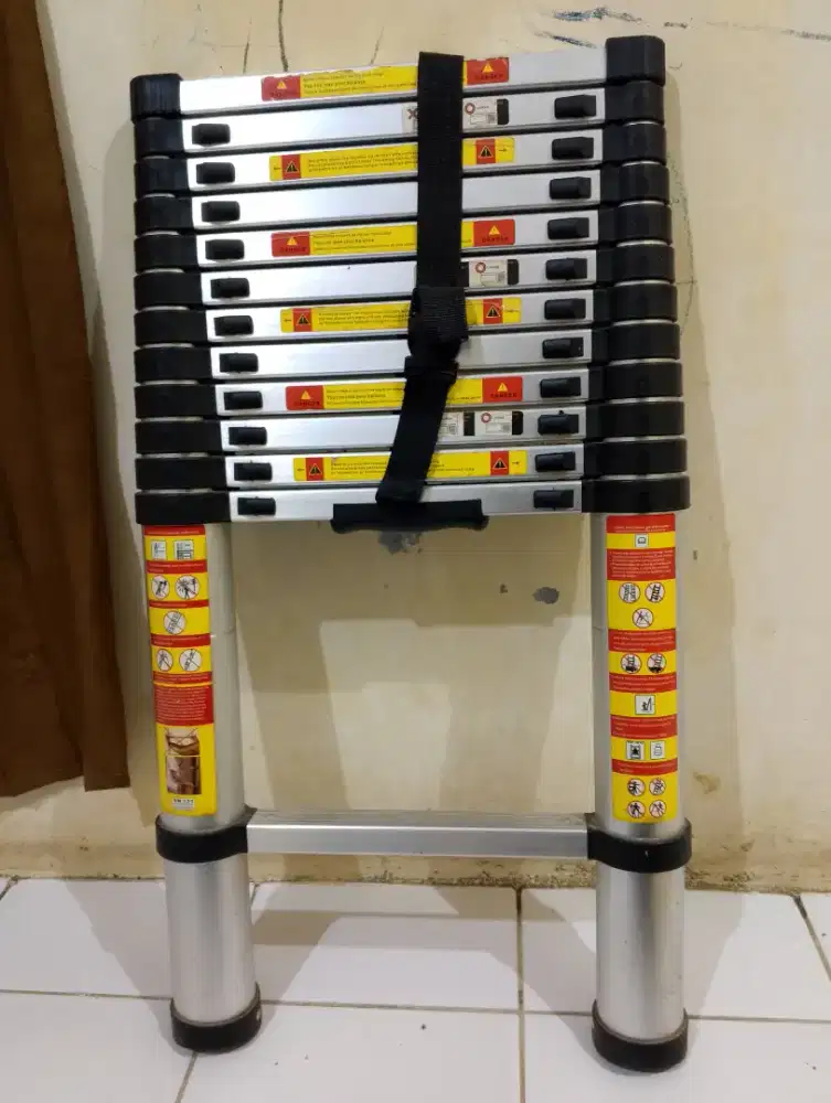 Tangga Teleskopik 3,8 meter