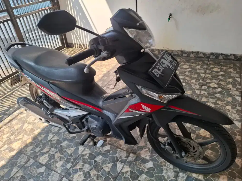 Km56rb pajak 10/2026 DKI, honda supra x 125 R CW DD charger 2021 mulus