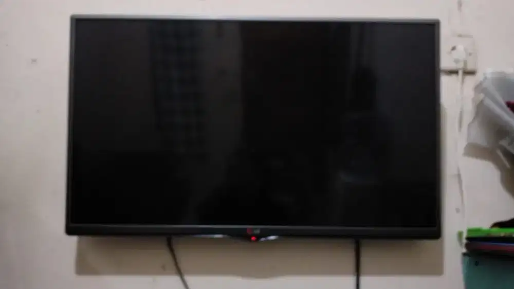 televisi LED LG 32 inch analog+STB