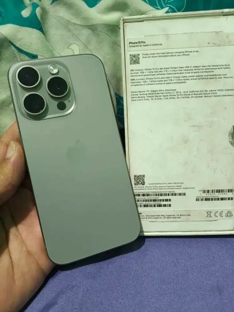 Dijual iPhone 15 Pro Digimap fullset original mulus