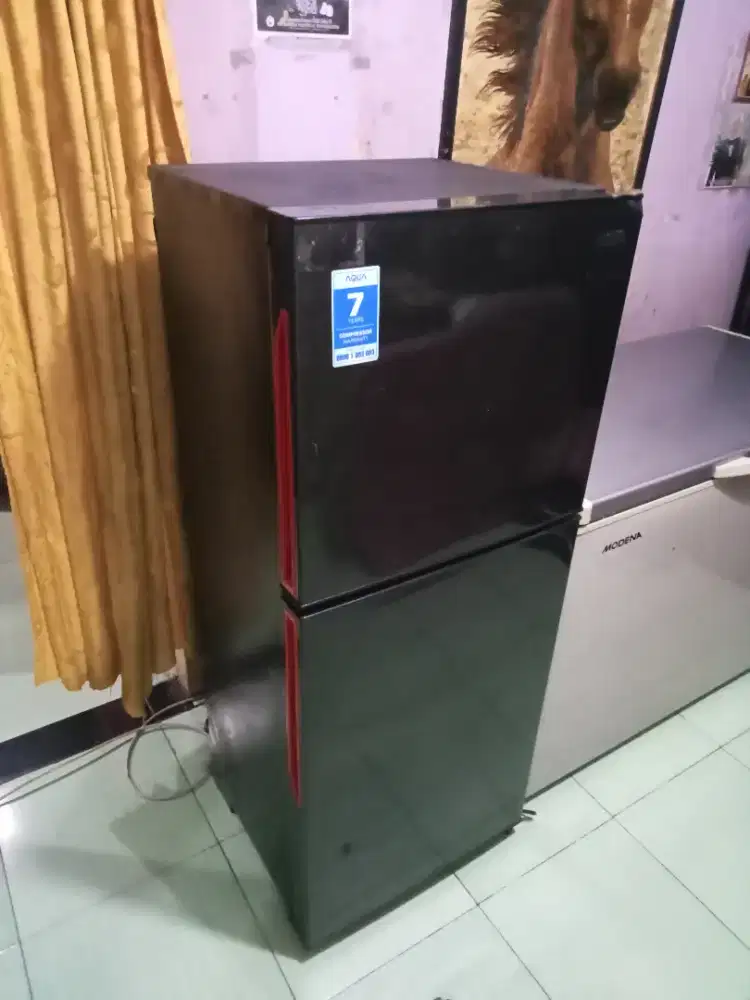 Aqua 223 liter kulkas 2 pintu