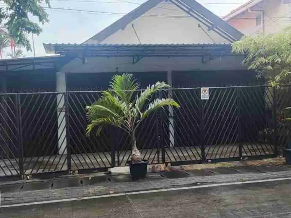 Dijual rumah hook gandeng di Jakarta Utara Rp 5 milyar
