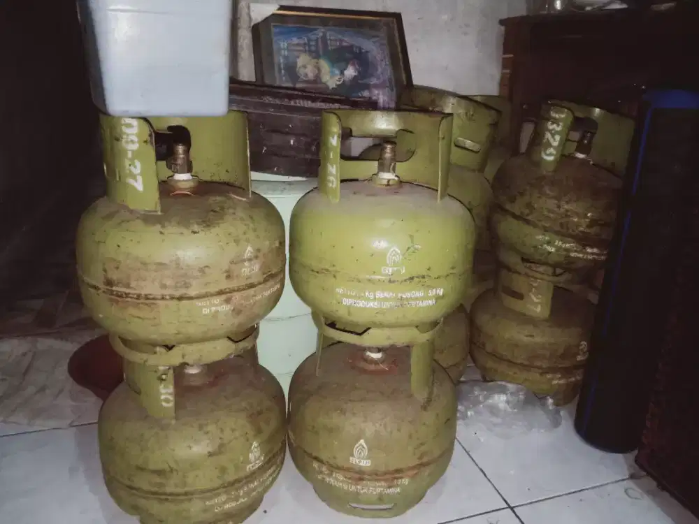 Tabung LPG elpiji ada isi segel