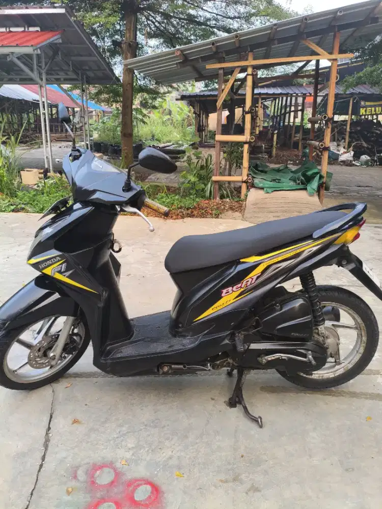 Motor Honda beat FI.