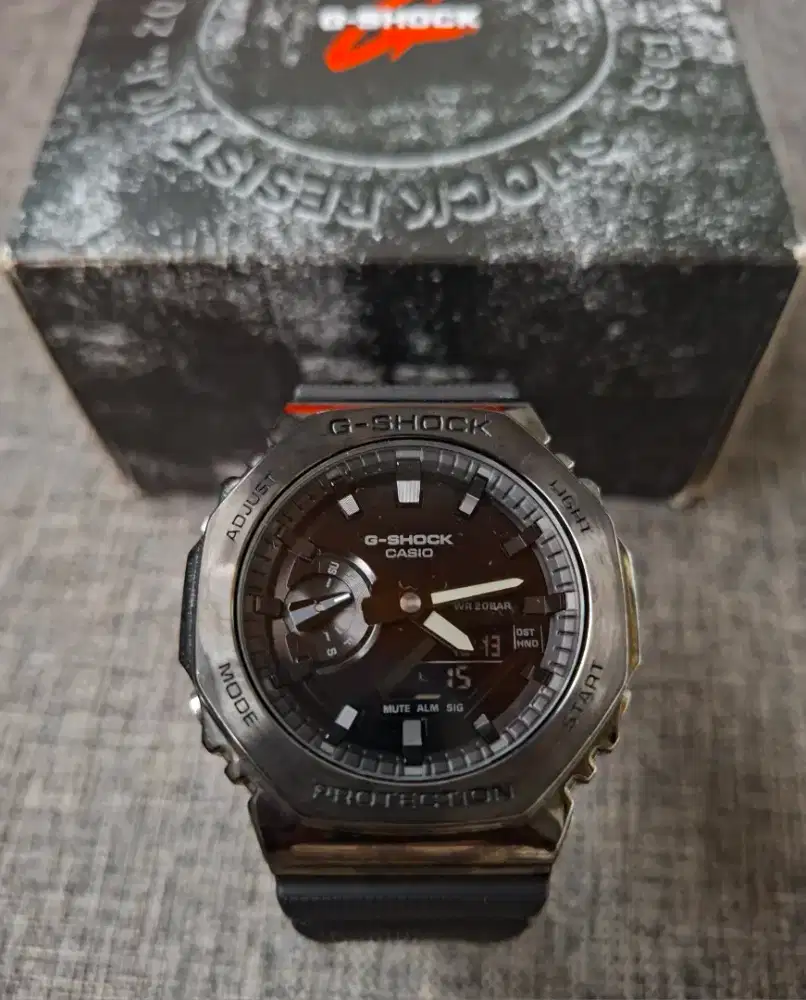 Jam G-shock gm2100bb 1adr steel like new