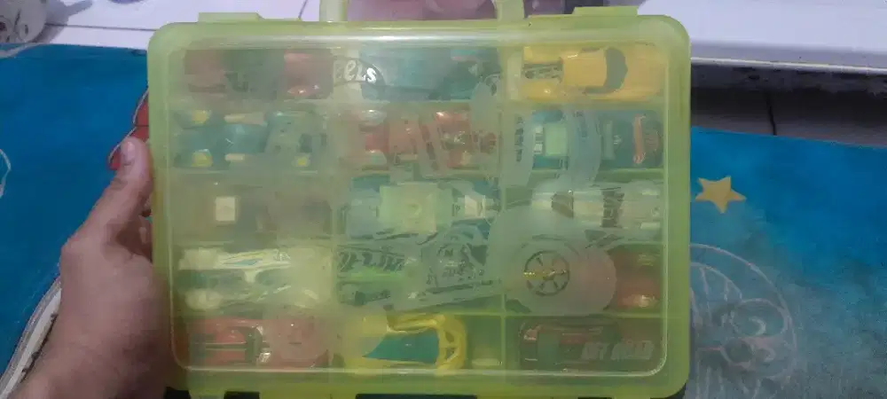Mobil HOTWEELS sam boknya