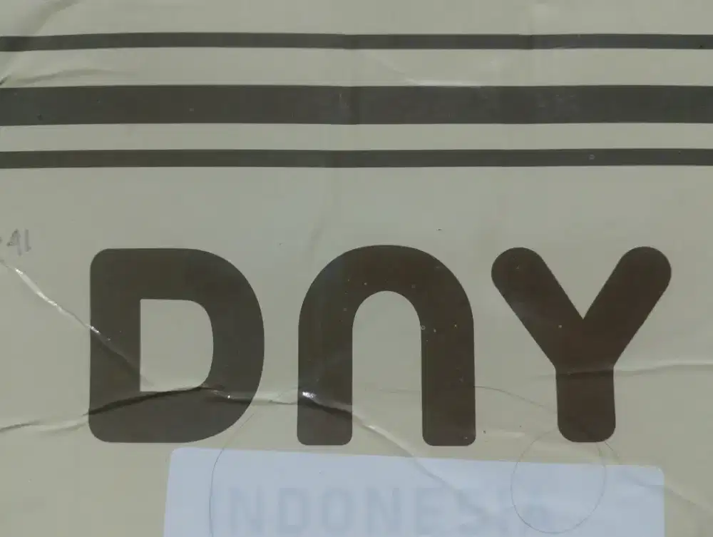 Sepatu DNY Running Shoes Perempuan