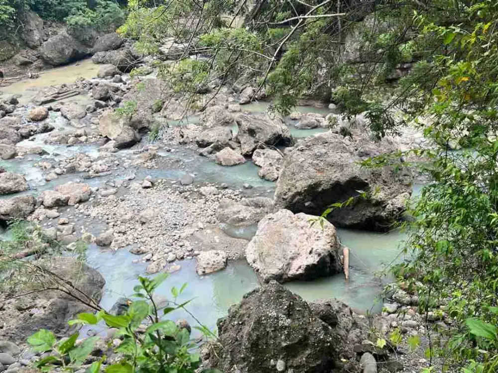 jual tanah luasan kecil Los sungai dekat pantai pasut di tabanan bali.