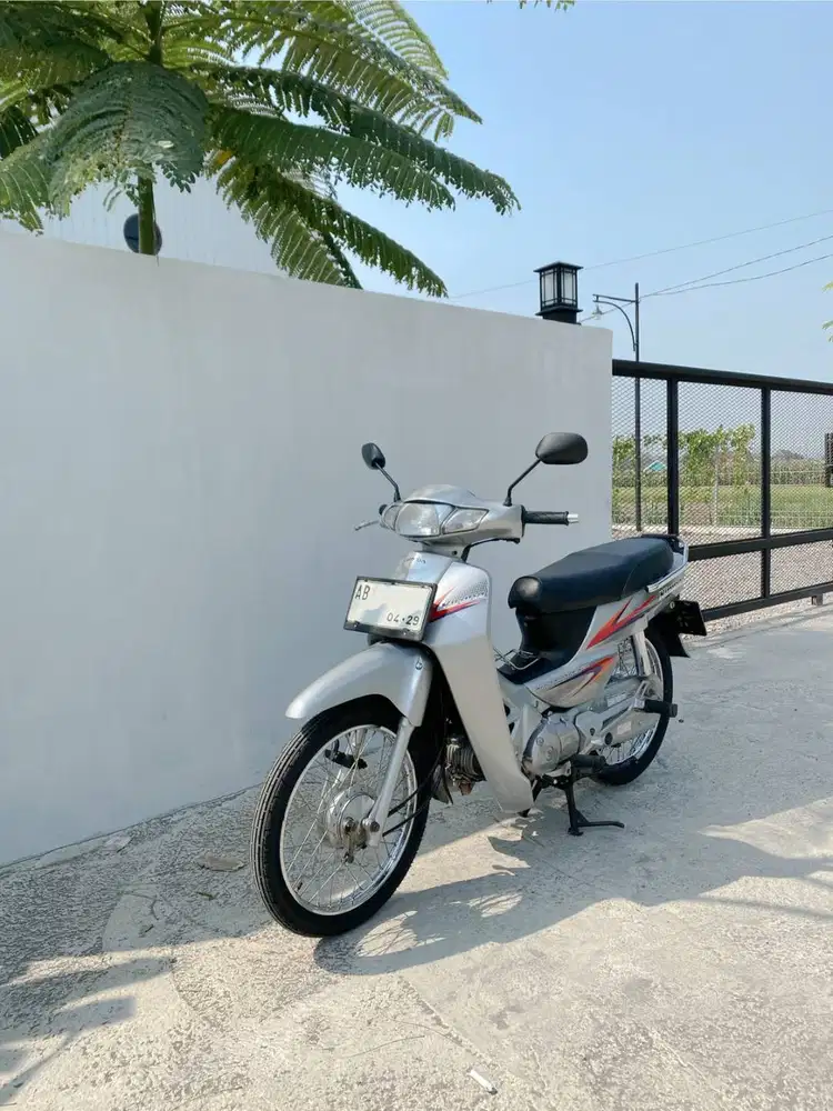 Honda kirana 2003