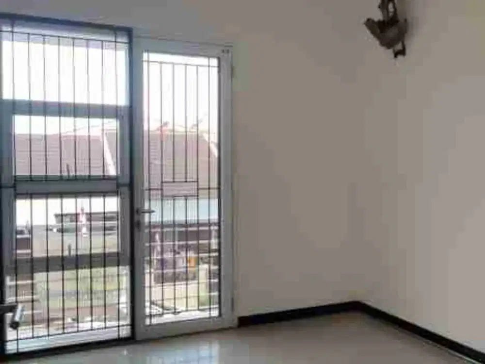siap pindahan rumah bagus di taman Kopo indah 3