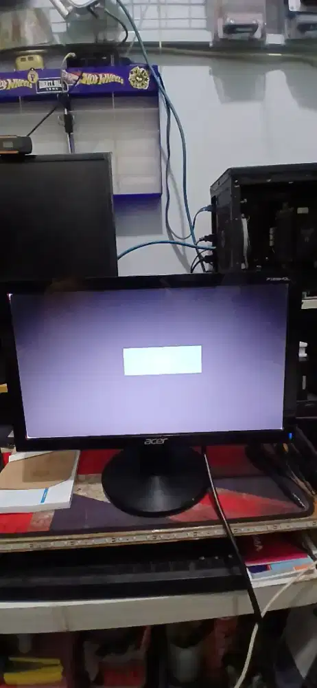 Monitor acer p166hql