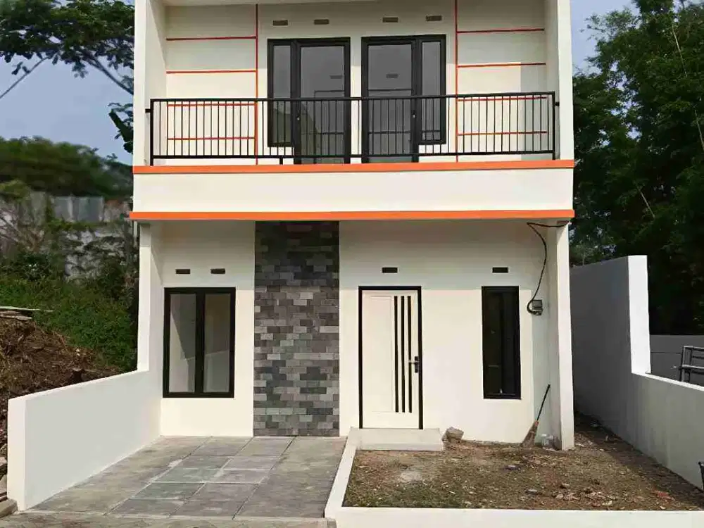 RUMAH MEWAH SIAP HUNI DEKAT UB DAN SUHAT